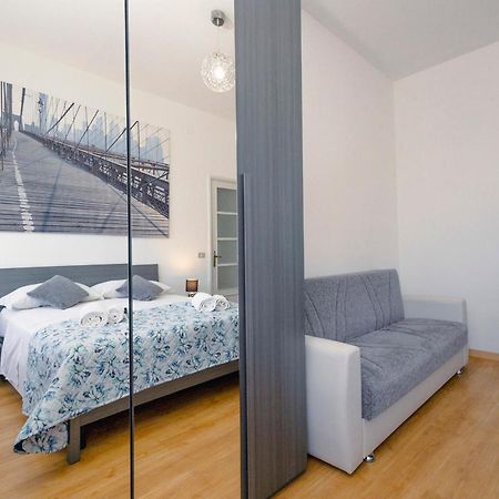 "L'Attico Bianco" City View 10 M A Piedi Dal Mare 萨沃纳 外观 照片