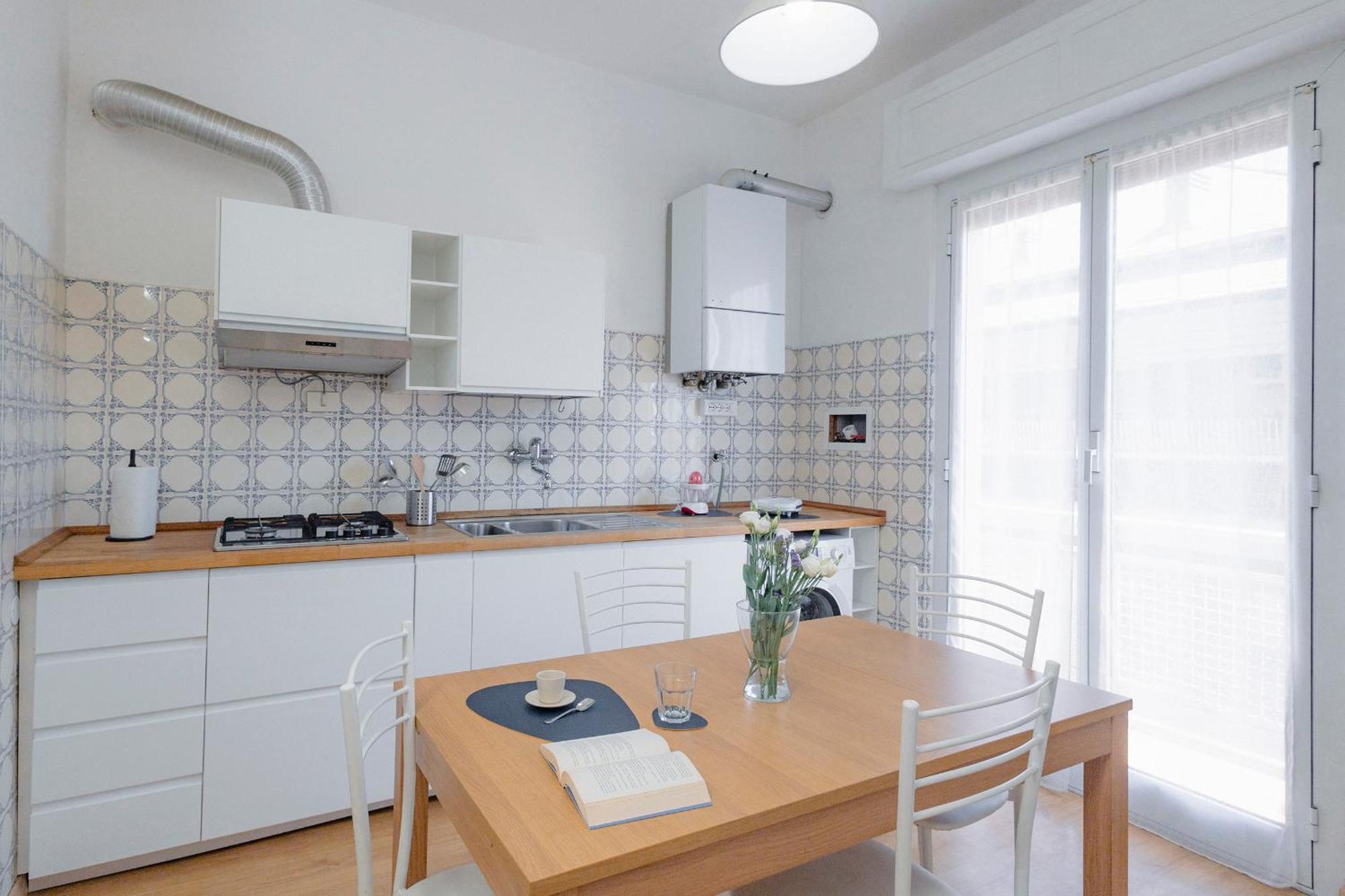 "L'Attico Bianco" City View 10 M A Piedi Dal Mare 萨沃纳 外观 照片