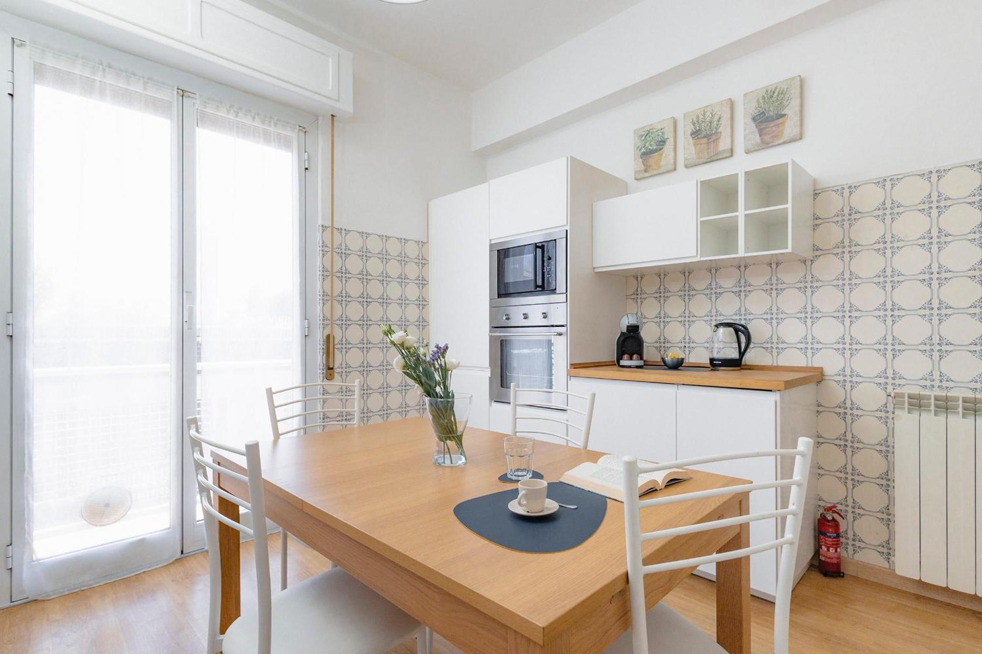 "L'Attico Bianco" City View 10 M A Piedi Dal Mare 萨沃纳 外观 照片